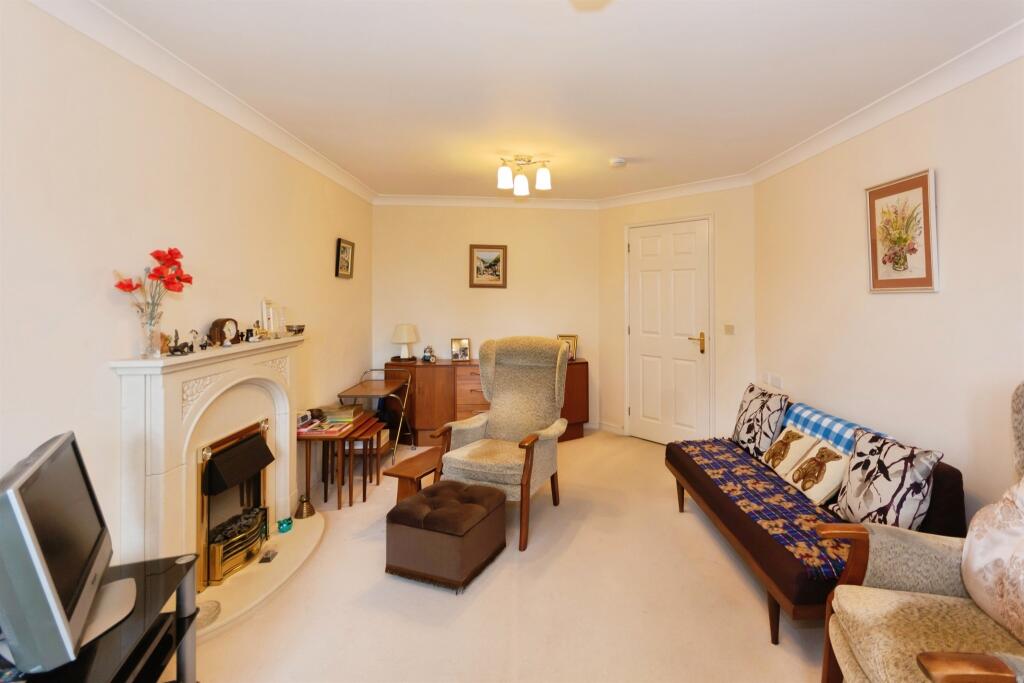 Additional image 4 of Stratford Road, Hall Green, BIRMINGHAM