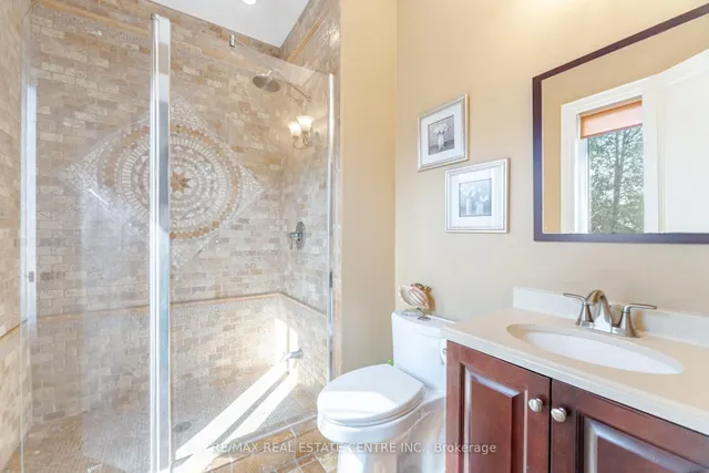 Additional image 30 of 275 Martin St