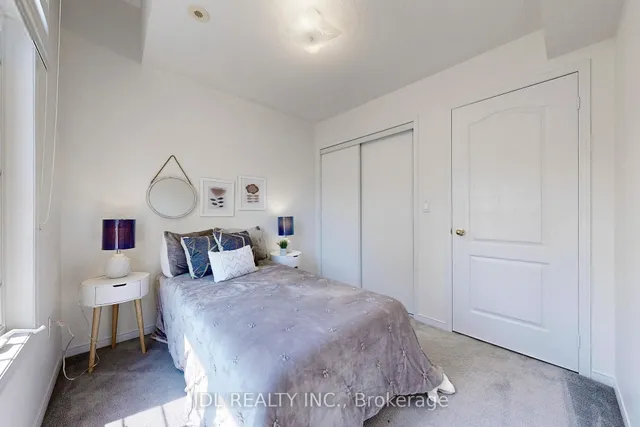 Additional image 17 of 52 Wyper Sq