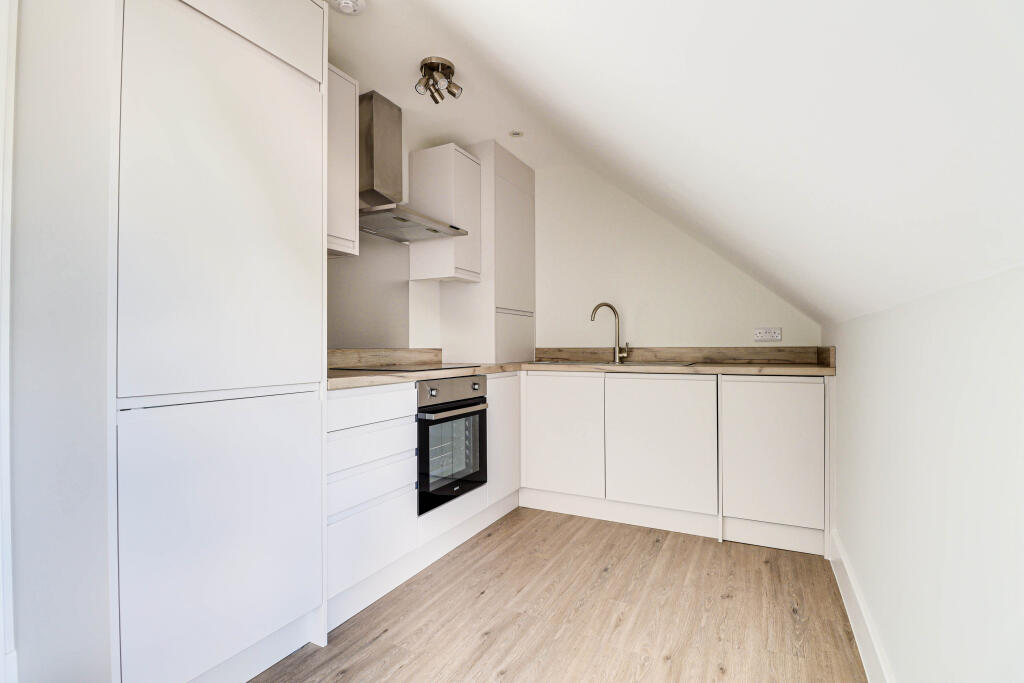 Additional image 6 of Marlborough Park, Southdown Road, Harpenden, AL5