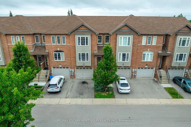 房产图片 38 - 151 Green Rd 单元 26