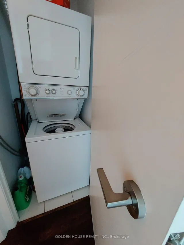 Additional image 10 of 215 Fort York Blvd Unit 2309