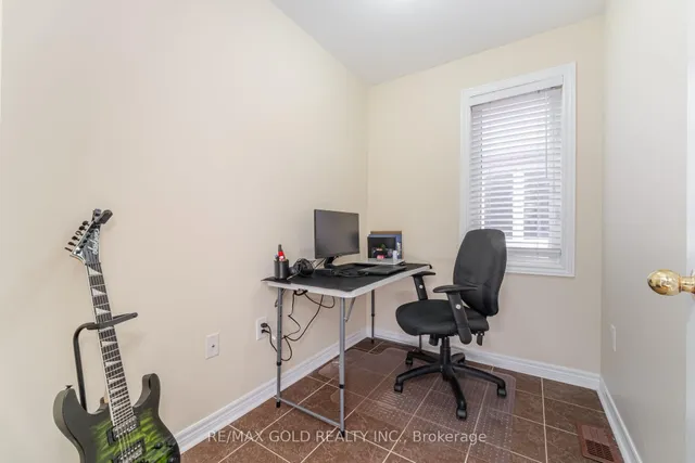 Additional image 17 of 42 Literacy Dr