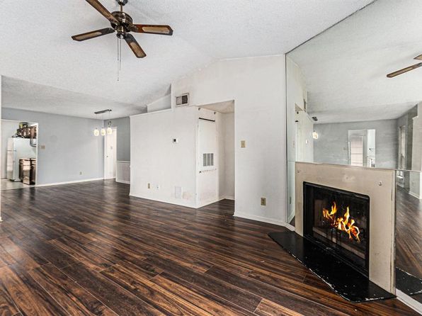 2121 Hepburn St, Houston, TX 