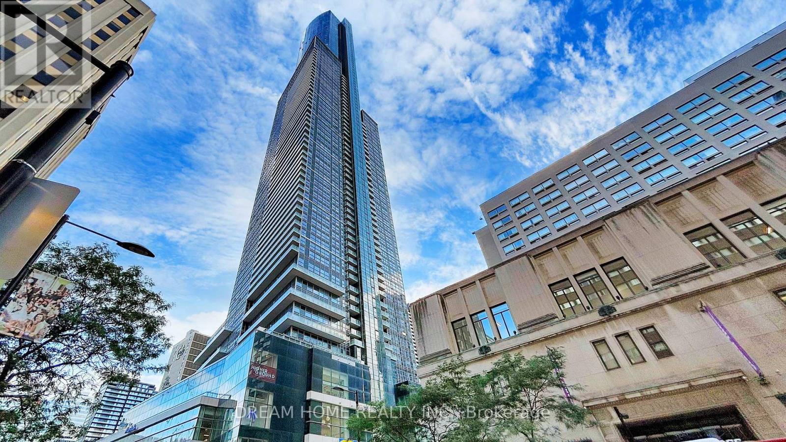 2105 - 386 YONGE STREET|Toronto (Bay Street Corridor), Ontario M5B0A5