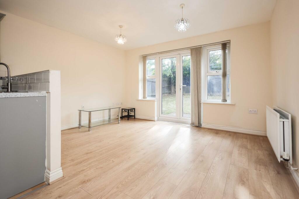 Additional image 8 of New Imperial Crescent, Springfield, B11