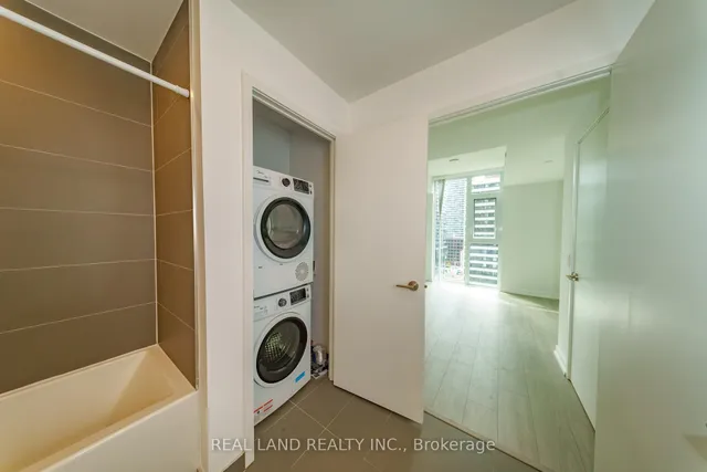 Additional image 13 of 33 Helendale Ave Unit 814