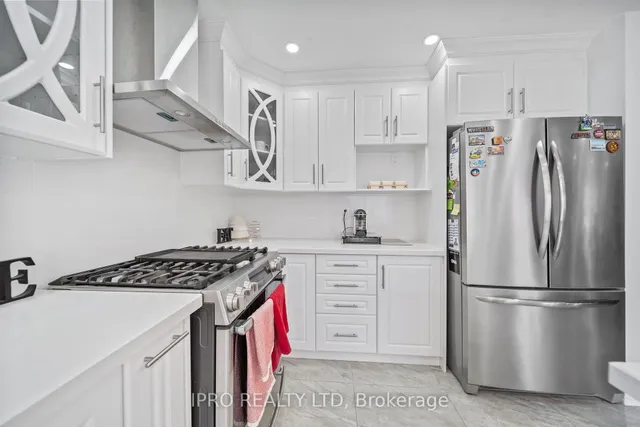 Additional image 15 of 14 Saddleback Sq