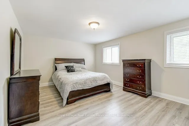 Additional image 29 of 1225 Consort Cres