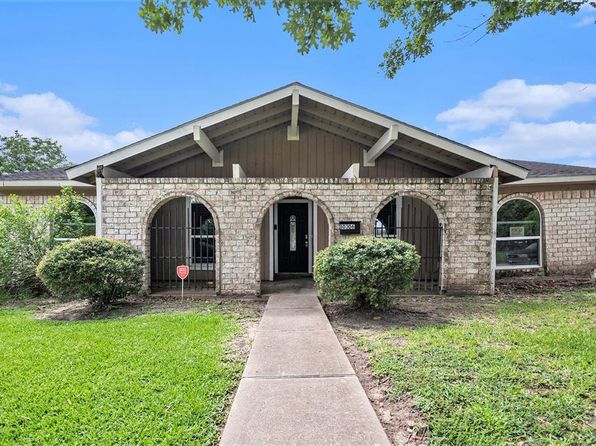 10306 Sagedowne Ln, Houston, TX 77089
