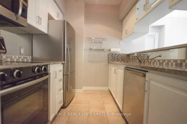 Additional image 6 of 1 Deer Park Cres Unit 803