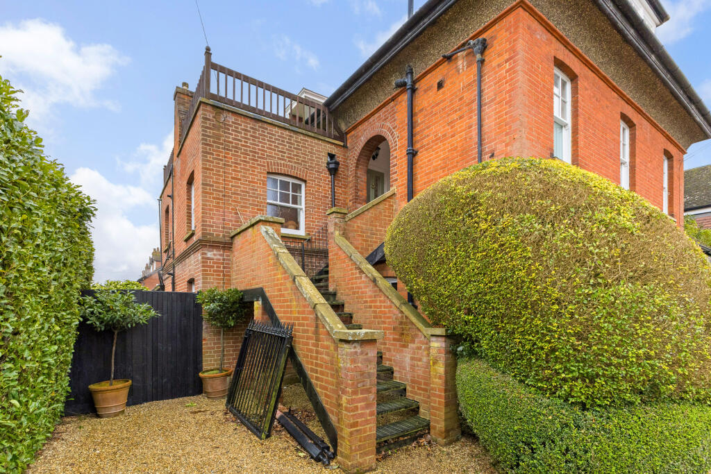 Additional image 21 of Hollybush Lane, HARPENDEN, AL5