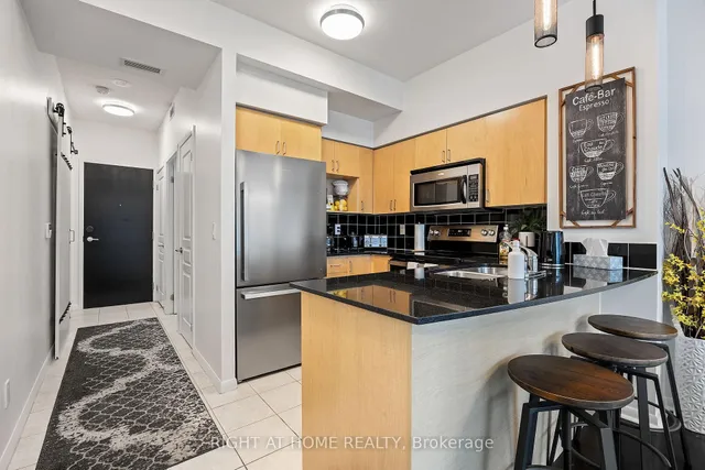 Additional image 2 of 18 Yonge St Unit 3602