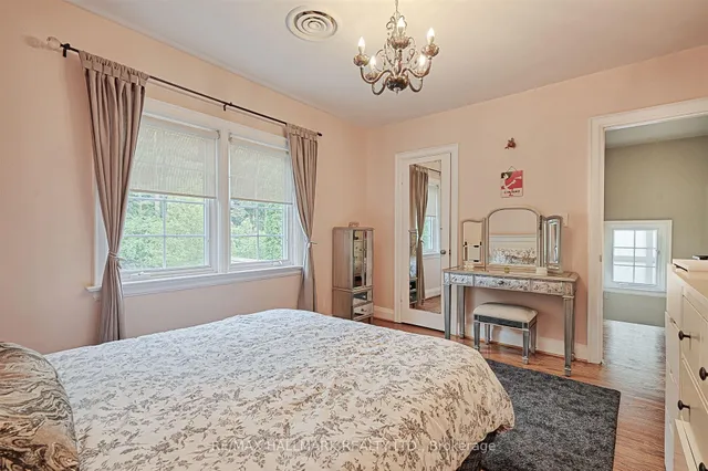 Additional image 25 of 4 Rykert Cres