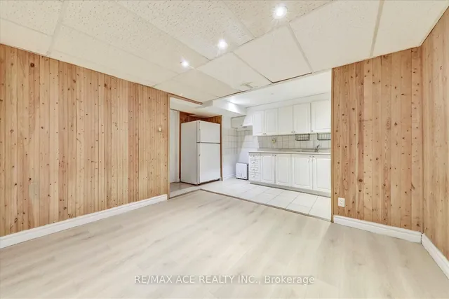 Additional image 37 of 88 Courtleigh Sq