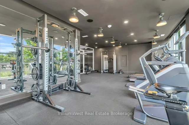 Additional image 26 of 1050 Main St Unit 1004