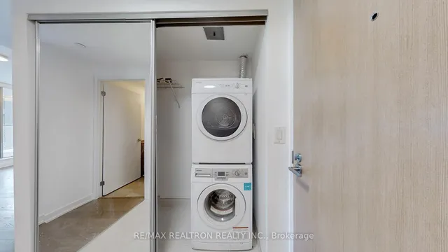 Additional image 18 of 11 Wellesley St Unit 811