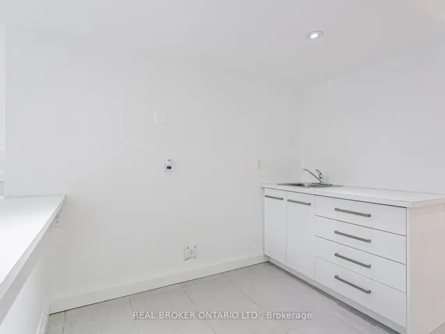 Additional image 2 of 82 Burlington St