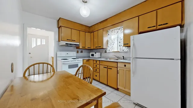 Additional image 6 of 4 Colfax St