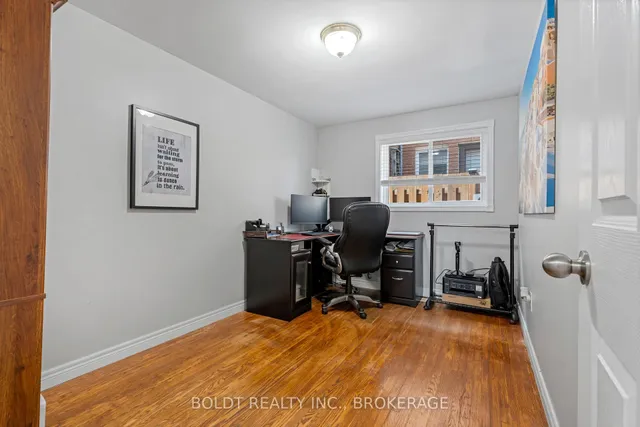 Additional image 25 of 124 Quaker Cres