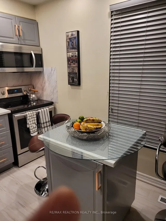 Additional image 4 of 7707 Darcel Ave Unit 26