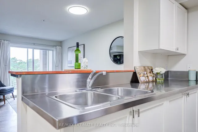 Additional image 9 of 684 Warden Ave Unit 326