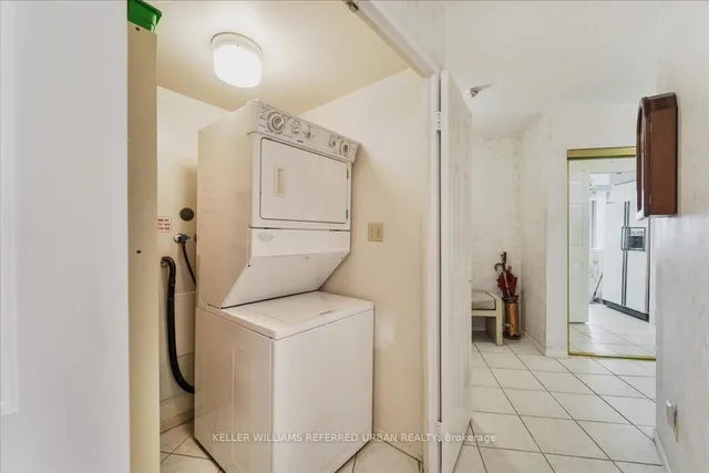 房产图片 31 - 175 Bamburgh Circ 单元 1918