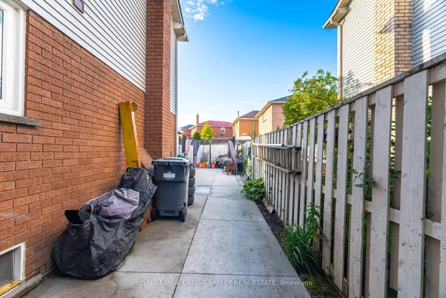 Additional image 43 of 32 Millstone Dr