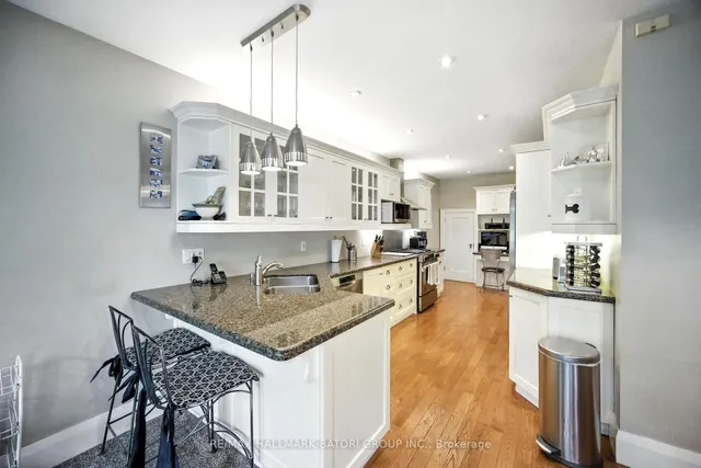 Additional image 10 of 33 Burnaby Blvd