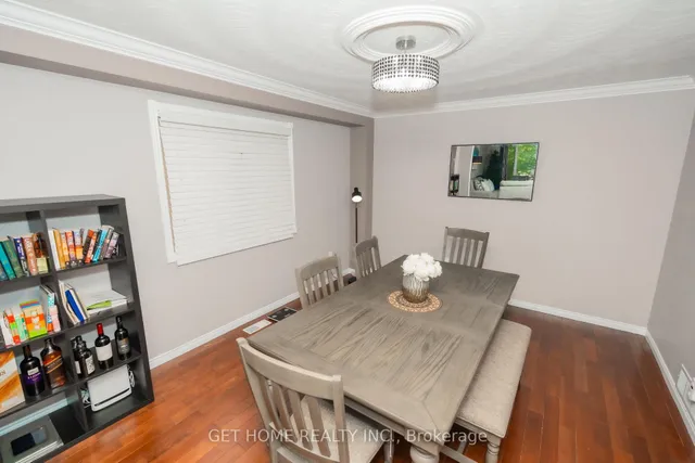 Additional image 27 of 111 AUBREY Ave