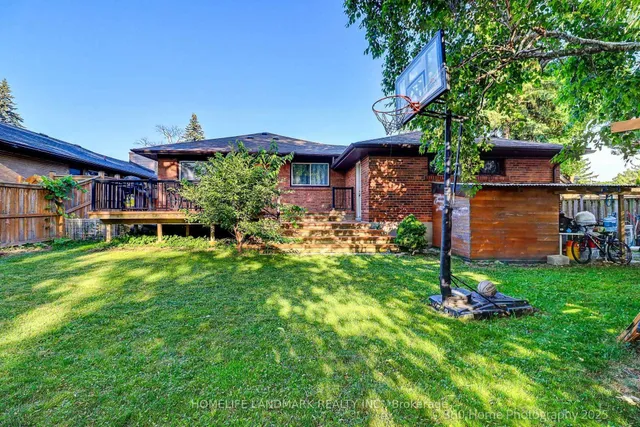 Additional image 23 of 38 Moorecroft Cres