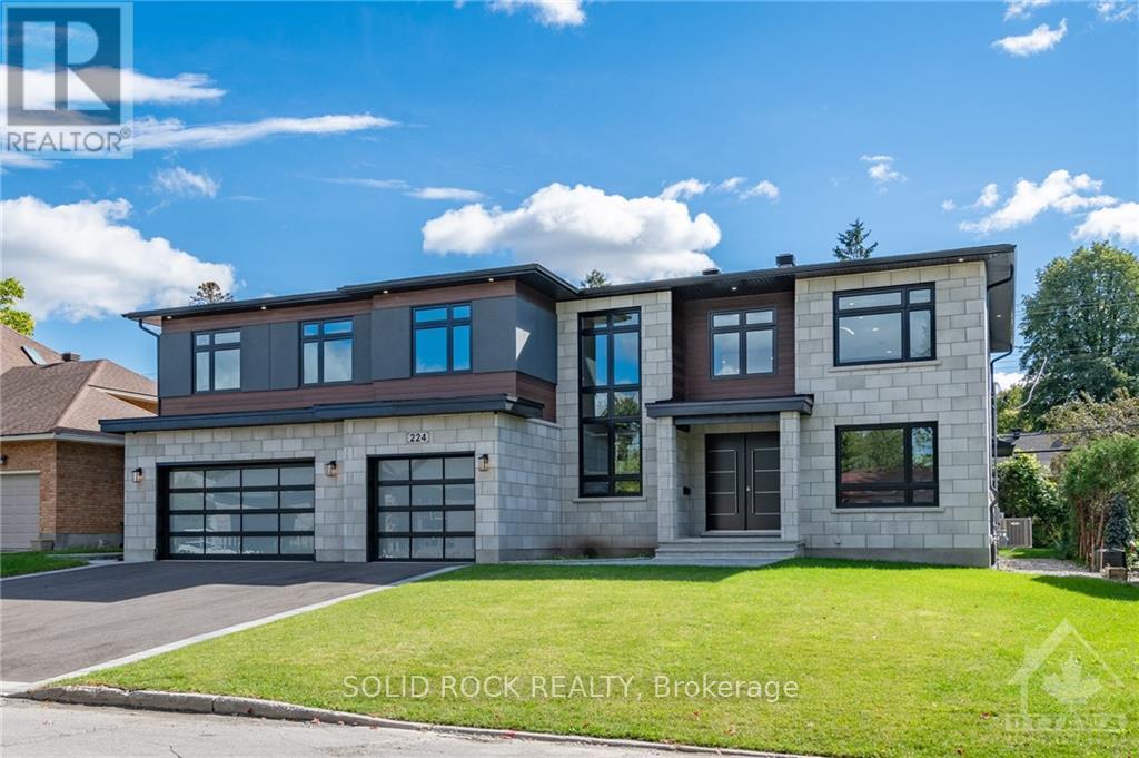 224 ROGER ROAD|Ottawa, Ontario K1H5C6