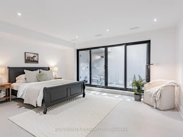 Additional image 4 of 82 Burlington St