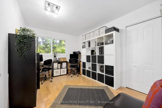 Additional image 19 of 43 Lawnview Dr