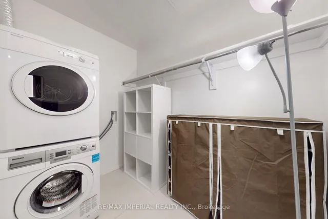 Additional image 40 of 1 Bloor St Unit 414