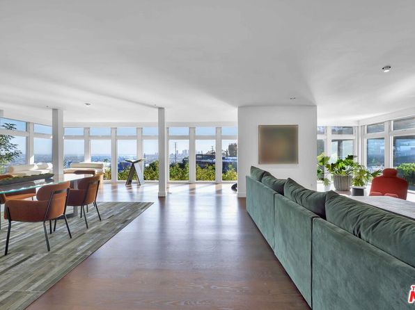 8450 Carlton Way, Los Angeles, CA 90069
