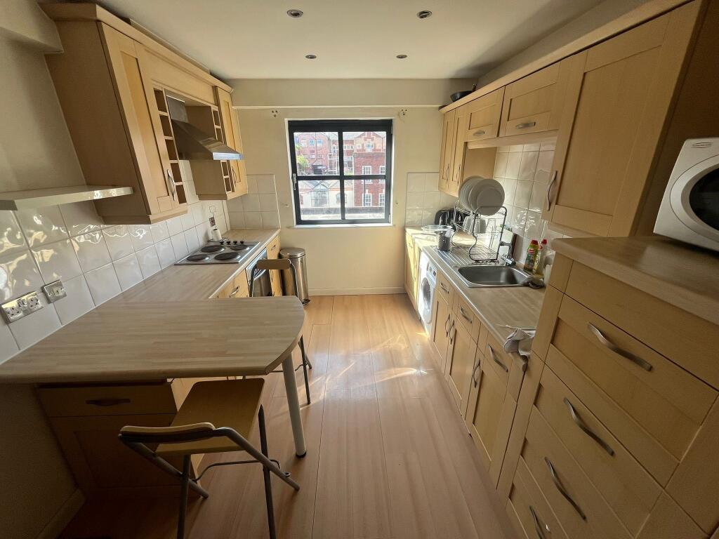 Additional image 2 of Maxim 28, Lionel Street