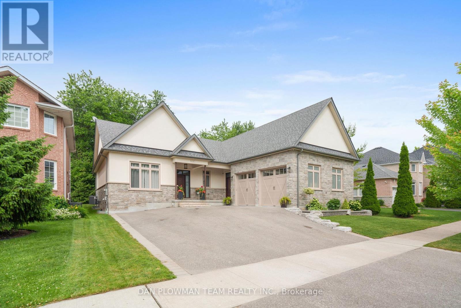 Property image for 1682 HEATHSIDE CRESCENT|Pickering (Liverpool), Ontario L1V5V6