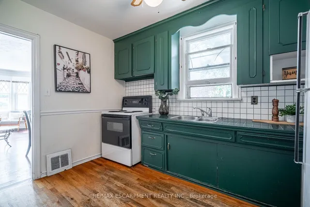 Additional image 9 of 266 EAST 17TH St