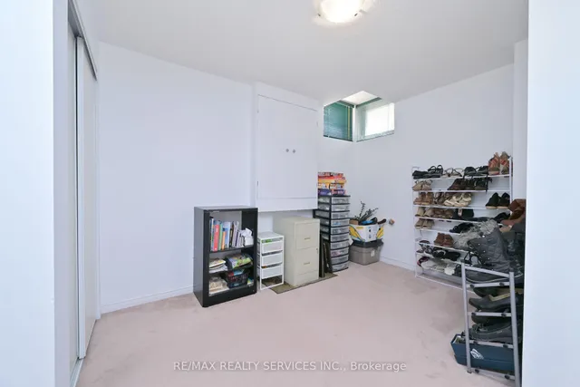 Additional image 24 of 59 Springview Dr