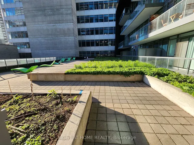 Additional image 13 of 30 Roehampton Ave Unit 2308