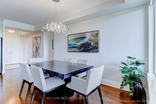 Additional image 18 of 99 Avenue Rd Unit 803