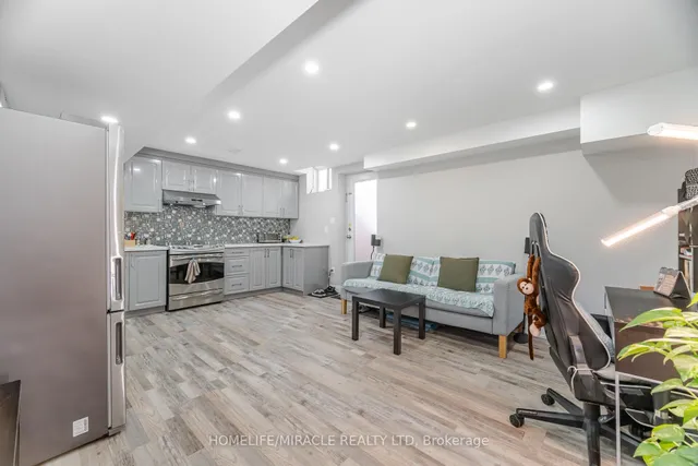 Additional image 39 of 110 Lloyd Sanderson Dr