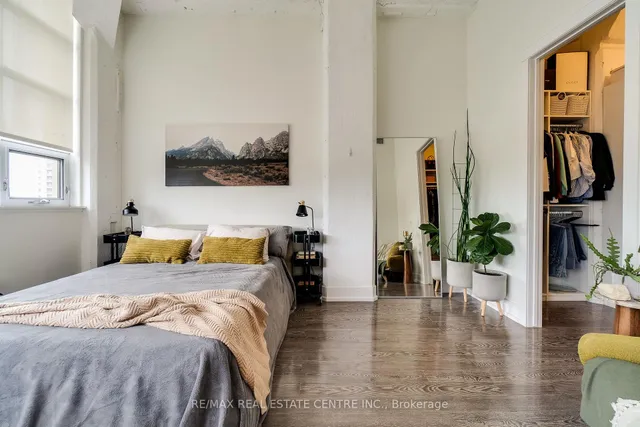 Additional image 10 of 112 Benton St Unit 211