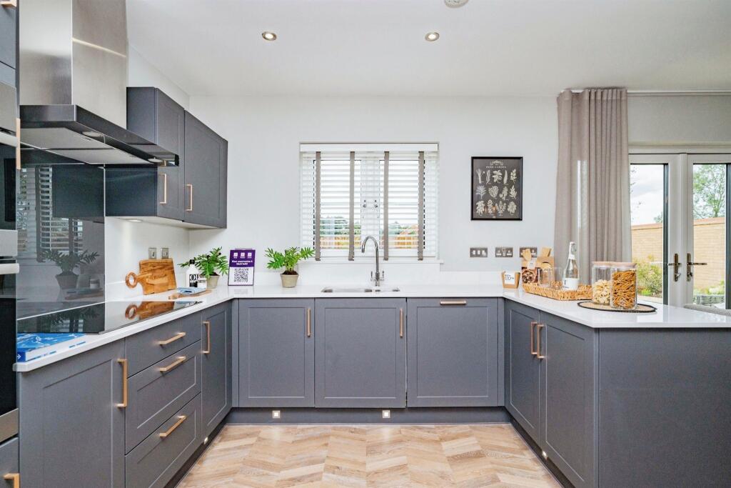 Additional image 18 of Colney Heath Bullens Green Lane, Colney Heath, St. Albans