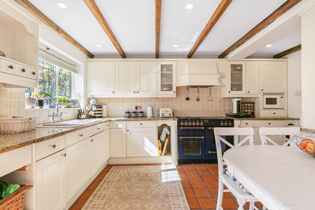 Additional image 9 of Pine Grove, Brookmans Park, AL9