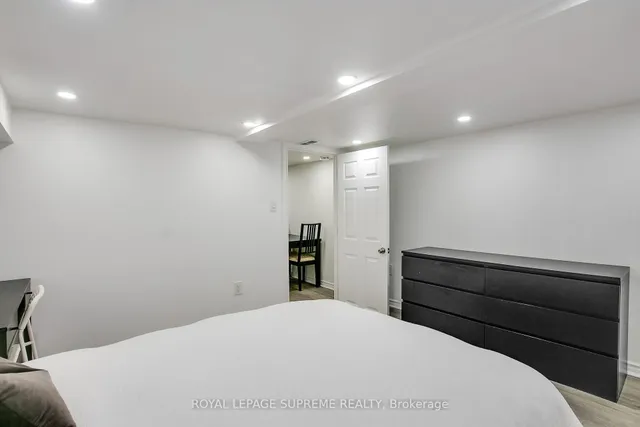 Additional image 39 of 255 Howland Ave