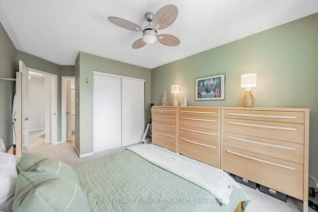 Additional image 20 of 120 Railroad St Unit 40