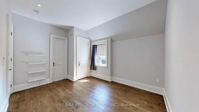 Additional image 29 of 71 Deloraine Ave