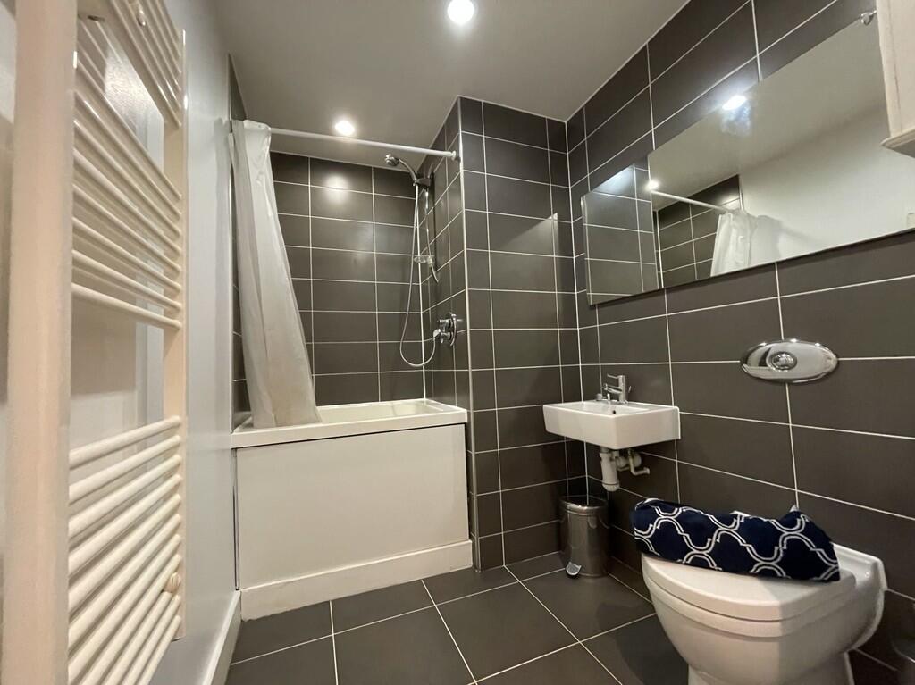 Additional image 3 of The Hub, Clive Passage, B4